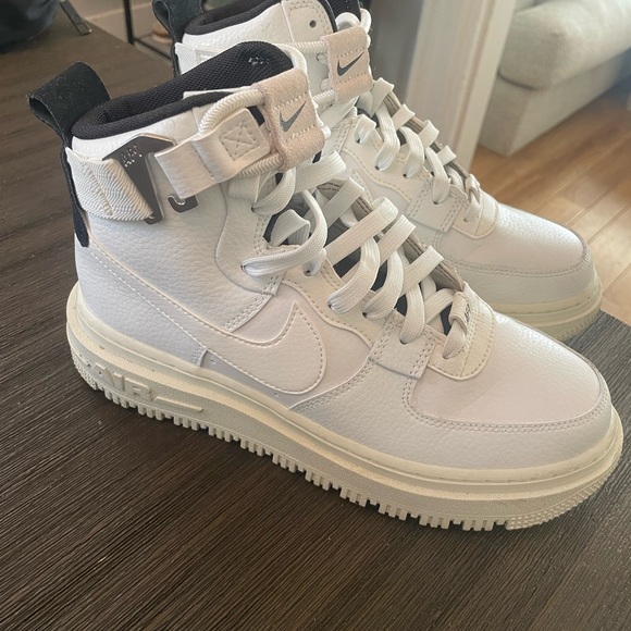 nike air force high utility women's